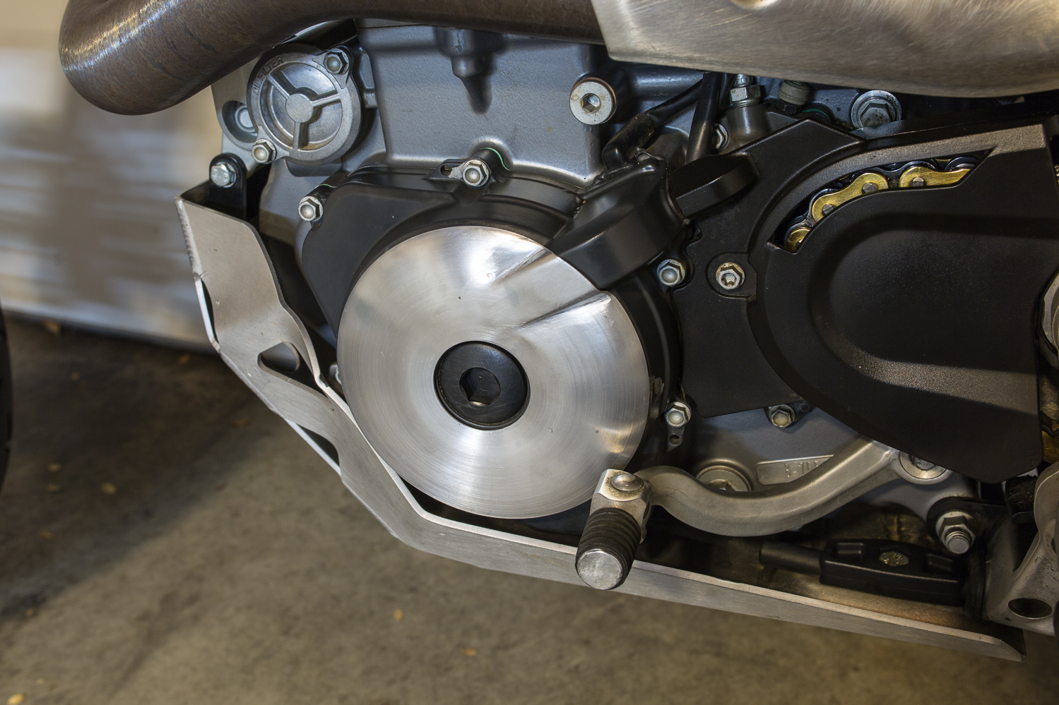 ktm 690 clutch cover protection